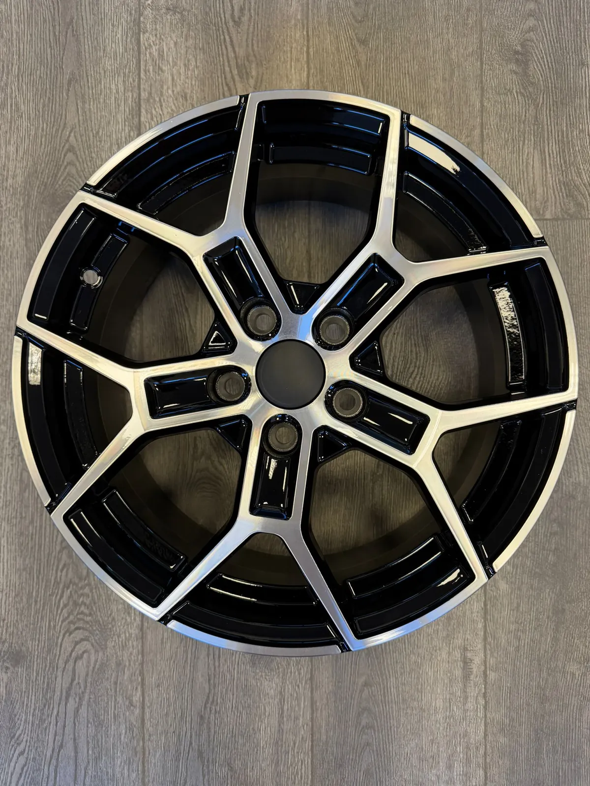 7X16 5X108 ET35 67.1 BLP
