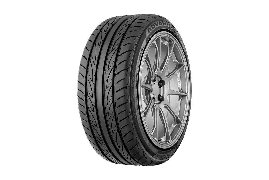195/45R16 84W ADVAN FLEVA V701